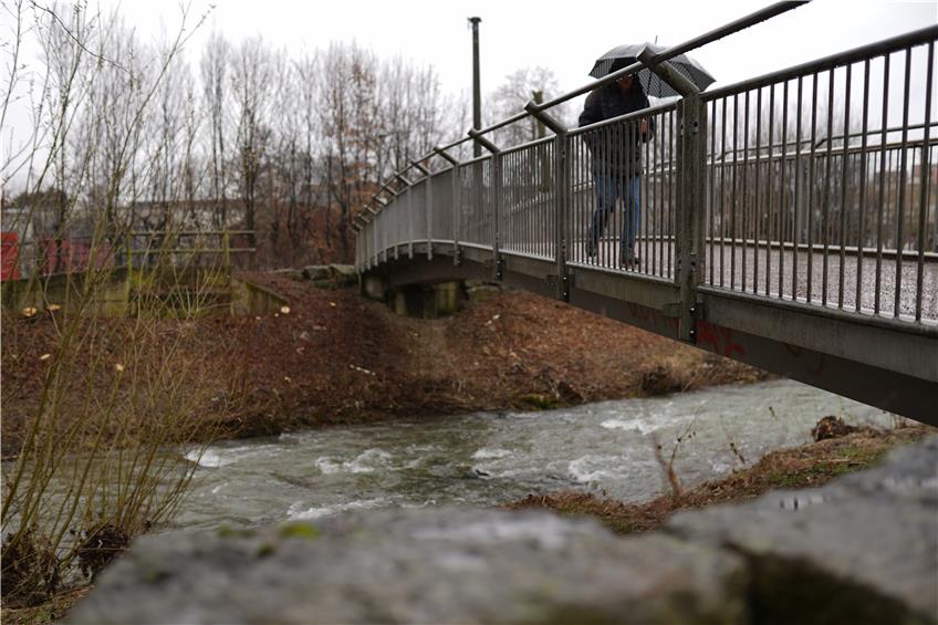 Auf zu neuen Ufern – die Balinger Stadionbrücke über die Eyach sucht ein neues Zuhause