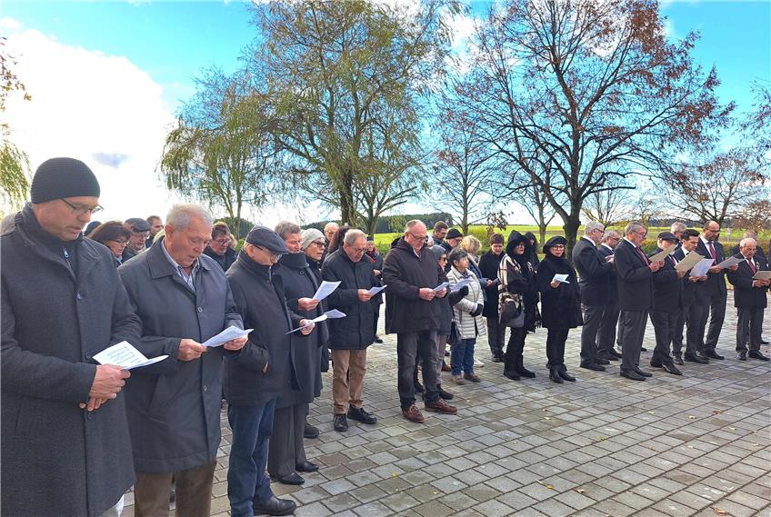 Volkstrauertag auf KZ-Friedhof bei Schömberg: Antisemitismus entschlossen entgegentreten