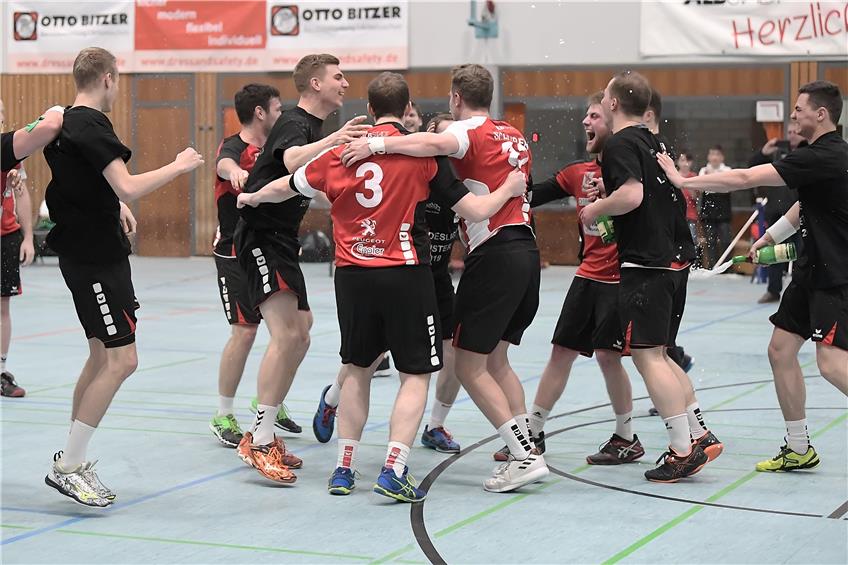 Schwarz-Rote in Jubelstimmung: Albstadt holt die Meisterschaft in der Landesliga